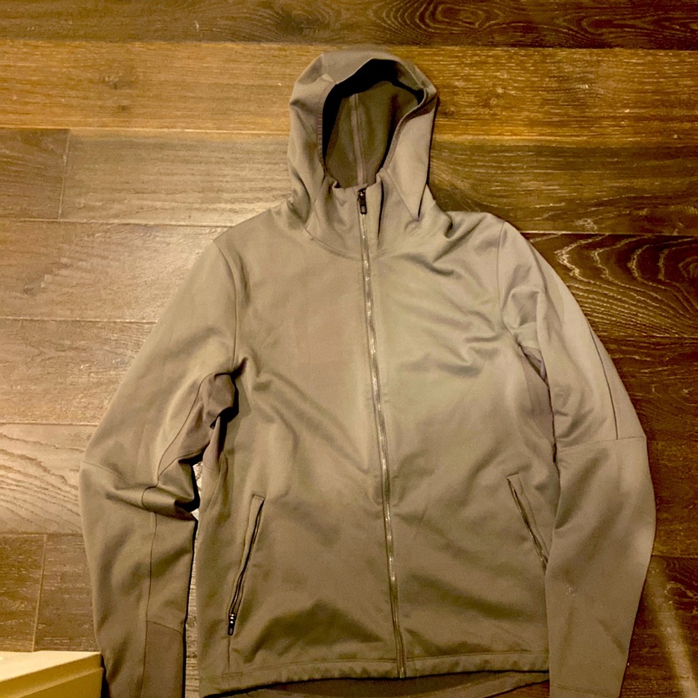 Light Tan Lululemon-Fleece Back Soft Shell Jacket. Size Large.